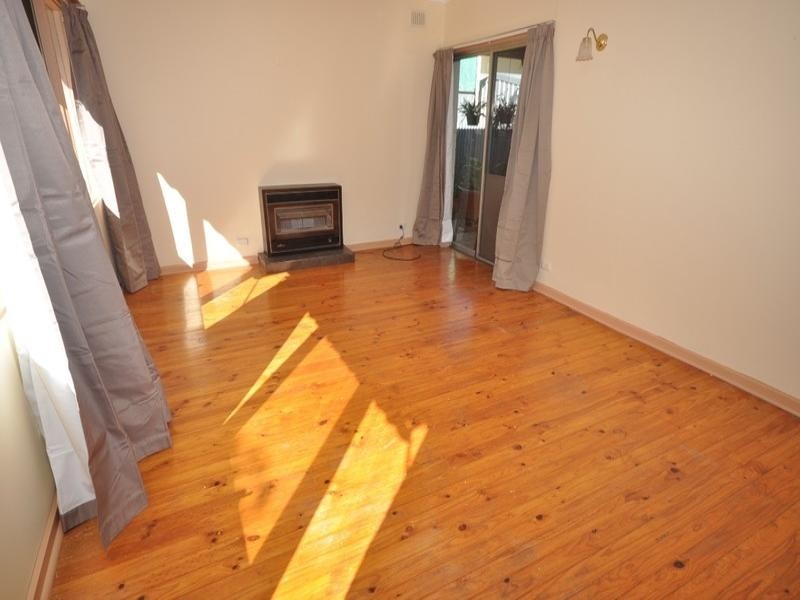 9 Somerset Road, Para Hills SA 5096