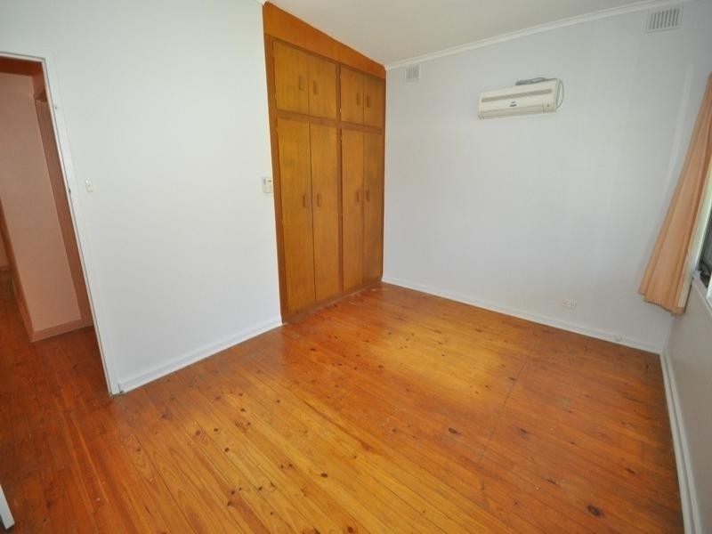 9 Somerset Road, Para Hills SA 5096