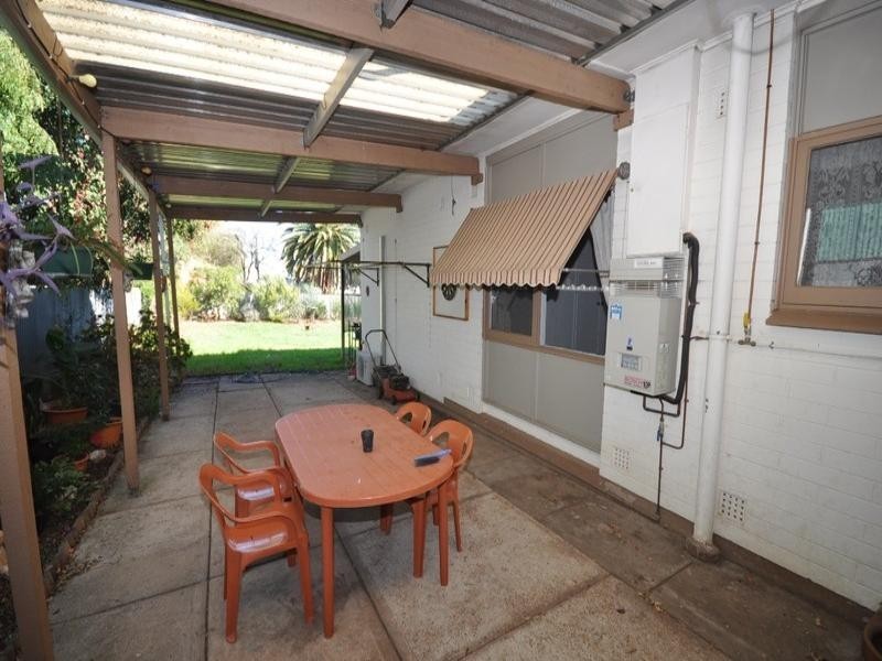 9 Somerset Road, Para Hills SA 5096