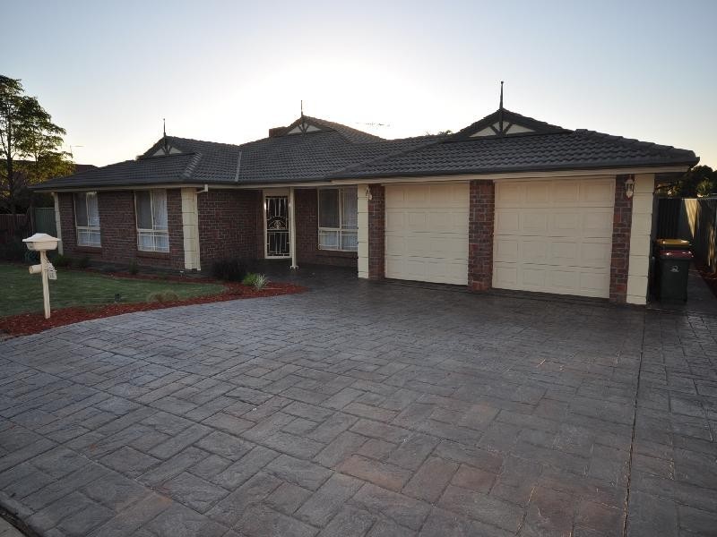 13 Toorak Drive, Blakeview SA 5114