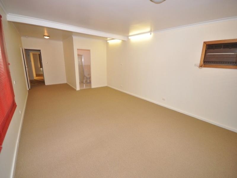 21 Blake Road, Elizabeth South SA 5112