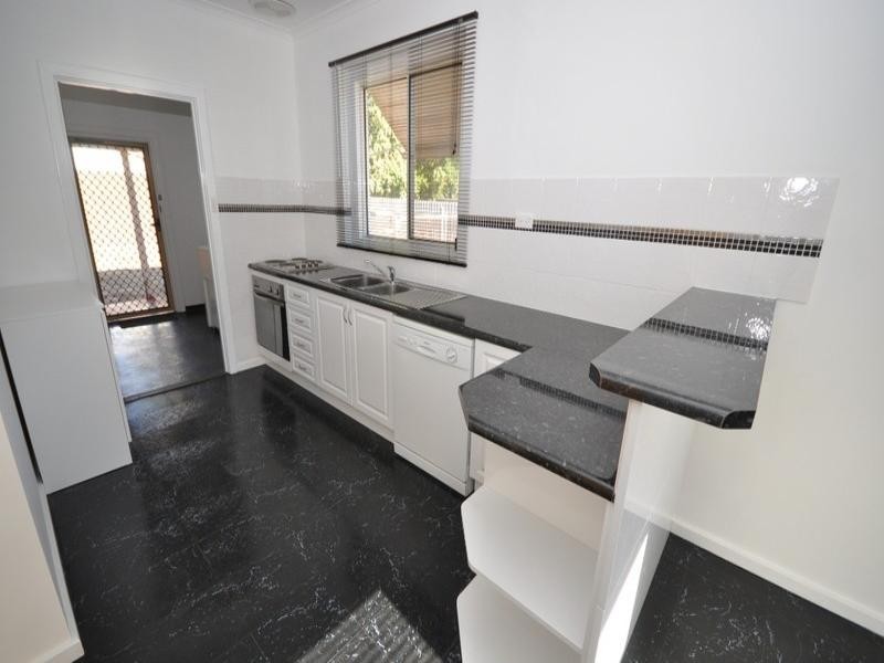 21 Blake Road, Elizabeth South SA 5112