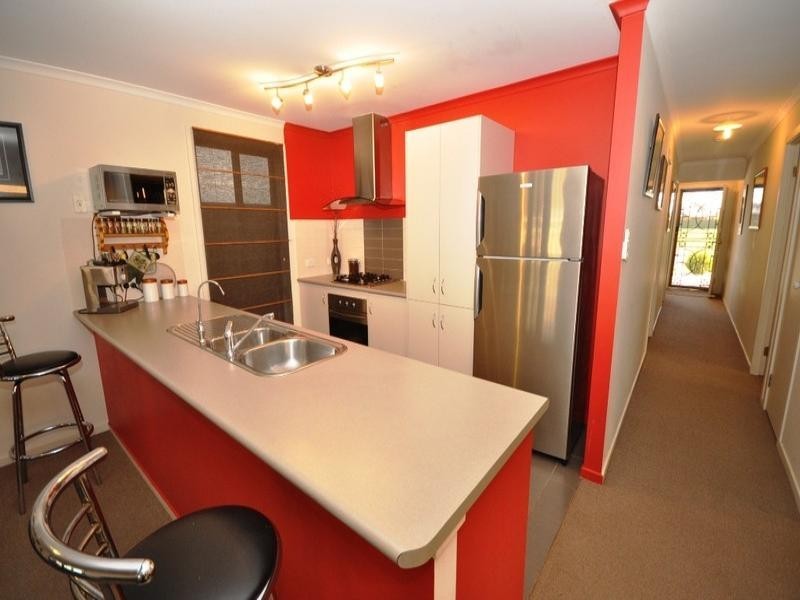 51 Lakeside Drive, Andrews Farm SA 5114