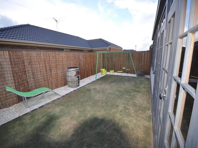 51 Lakeside Drive, Andrews Farm SA 5114