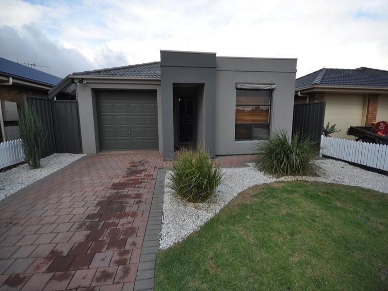 51 Lakeside Drive, Andrews Farm SA 5114