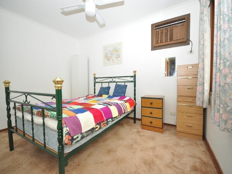 31 Burford Street, Elizabeth Downs SA 5113