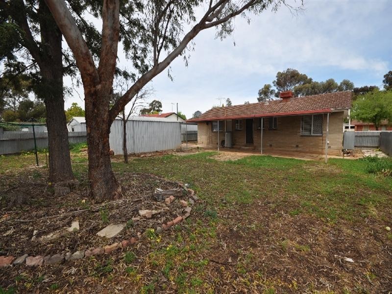 3 Preston Street, Elizabeth Downs SA 5113