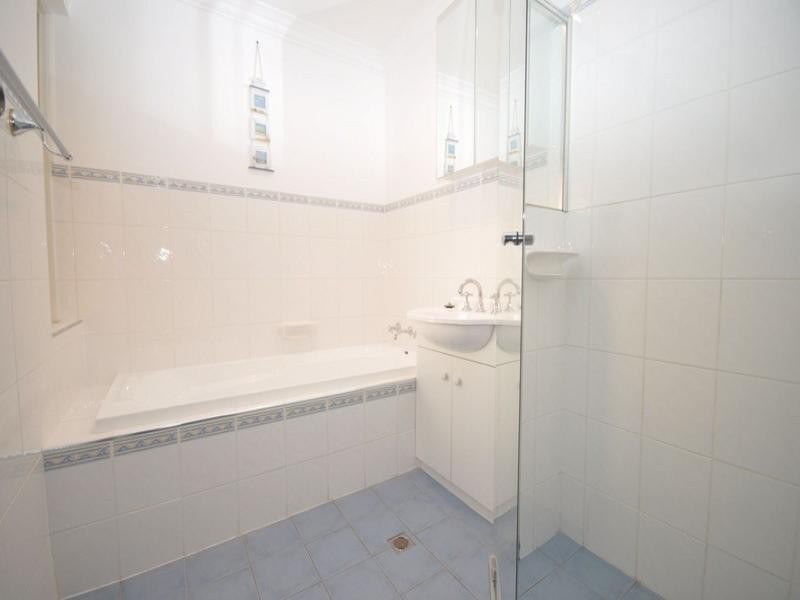 18 Cherry Avenue, North Haven SA 5018