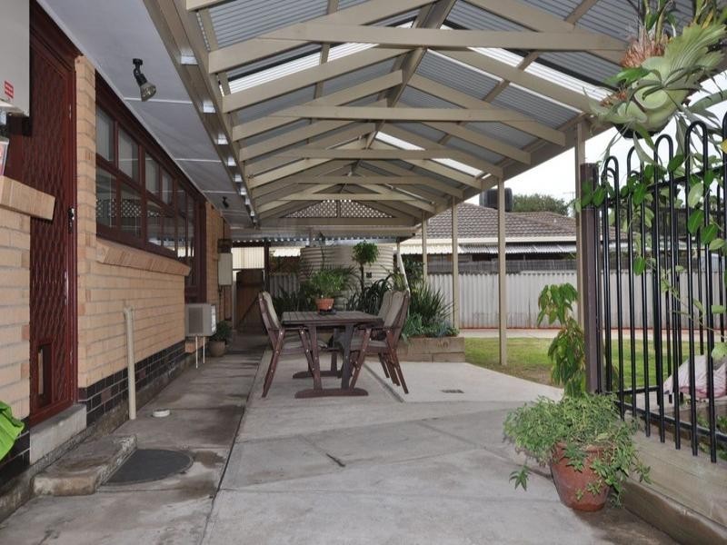 18 Cherry Avenue, North Haven SA 5018