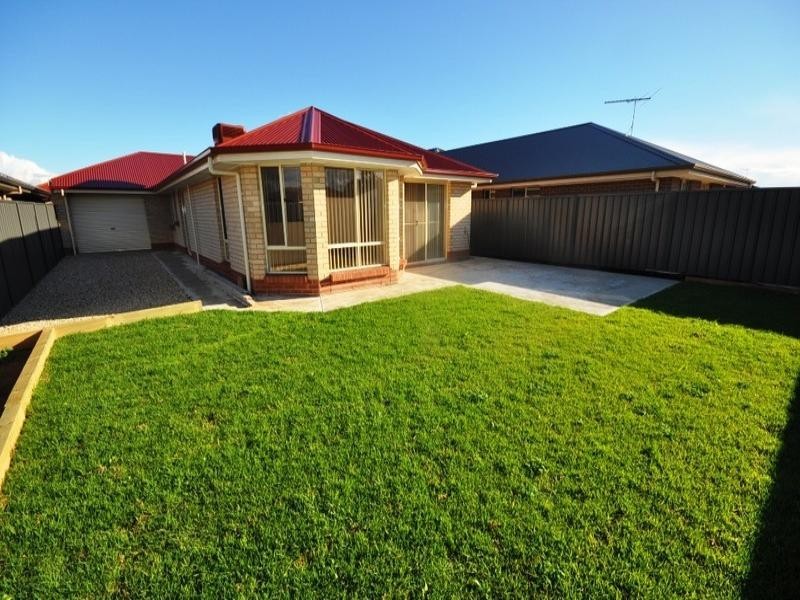 18 Lafitte Way, Andrews Farm SA 5114