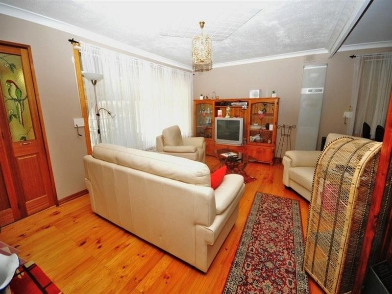13 Turnworth Street, Elizabeth Downs SA 5113