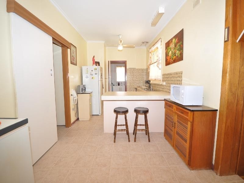 37 Midway Road, Elizabeth East SA 5112