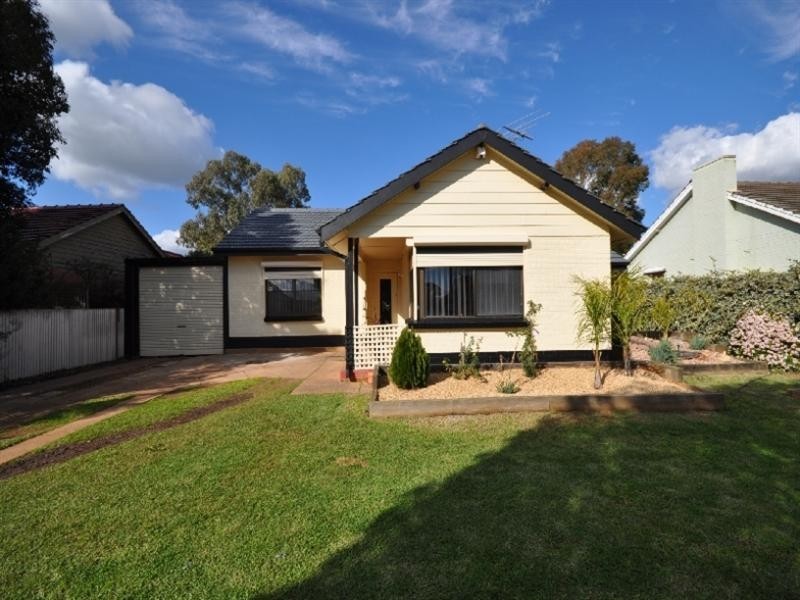19 Mofflin Road, Elizabeth Grove SA 5112