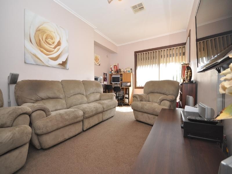 19 Mofflin Road, Elizabeth Grove SA 5112