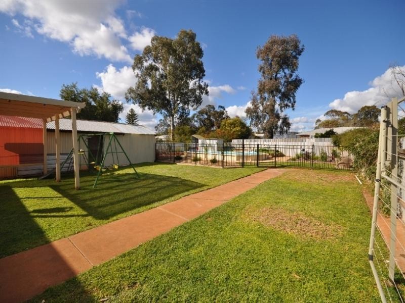 19 Mofflin Road, Elizabeth Grove SA 5112