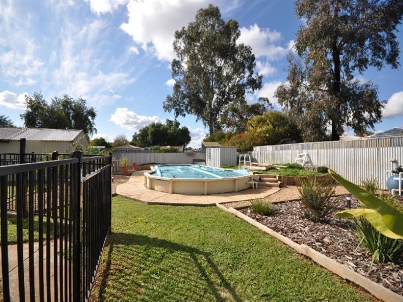 19 Mofflin Road, Elizabeth Grove SA 5112
