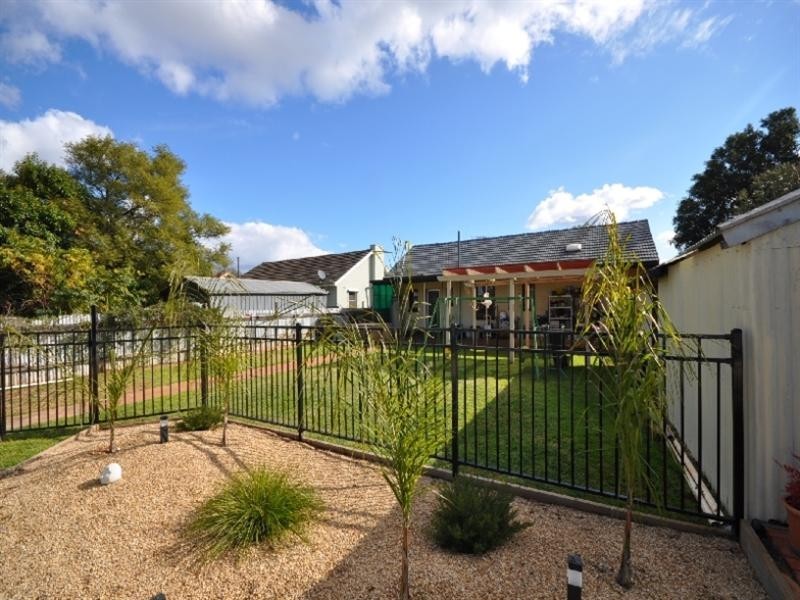 19 Mofflin Road, Elizabeth Grove SA 5112