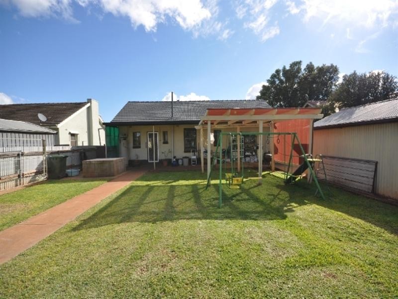 19 Mofflin Road, Elizabeth Grove SA 5112
