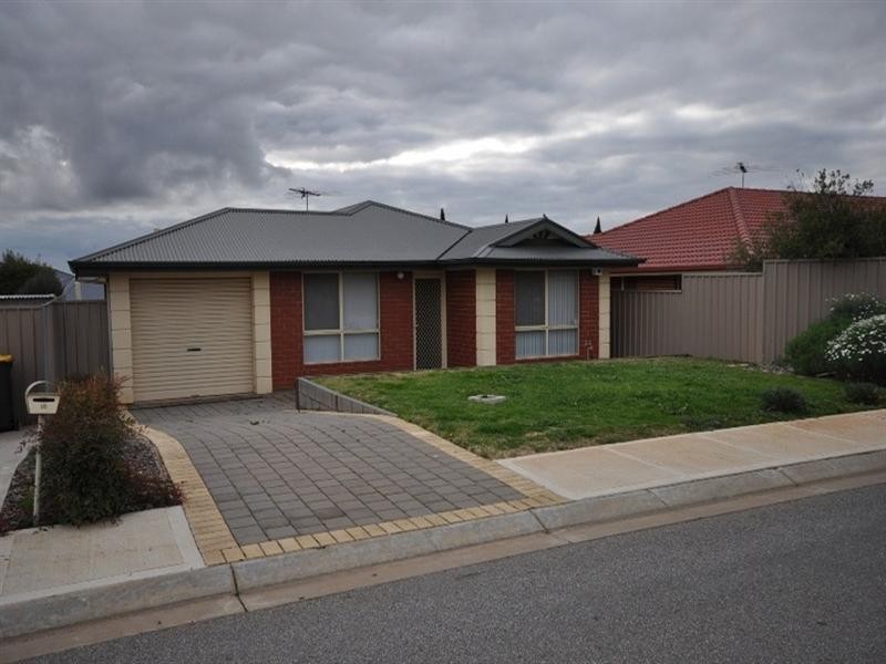 18 Toner Crescent, Evanston Park SA 5116