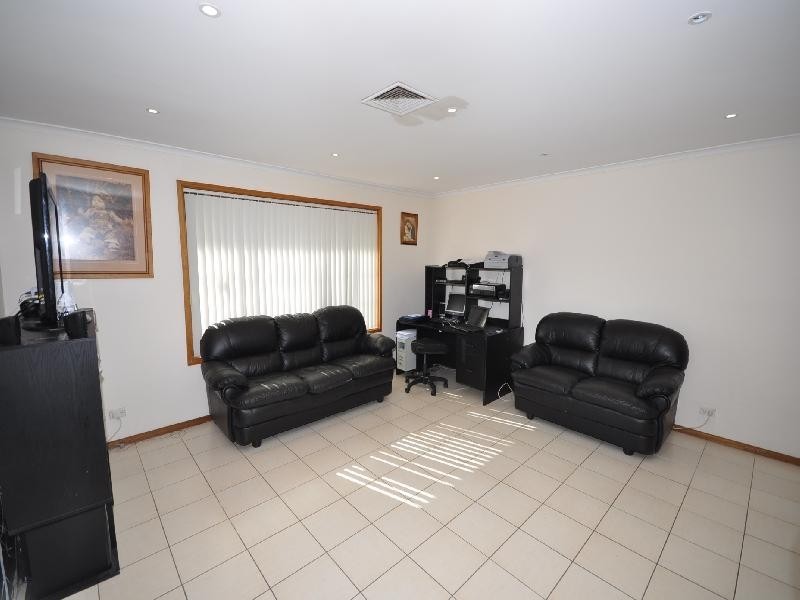 19 Brooker Drive, Hillbank SA 5112