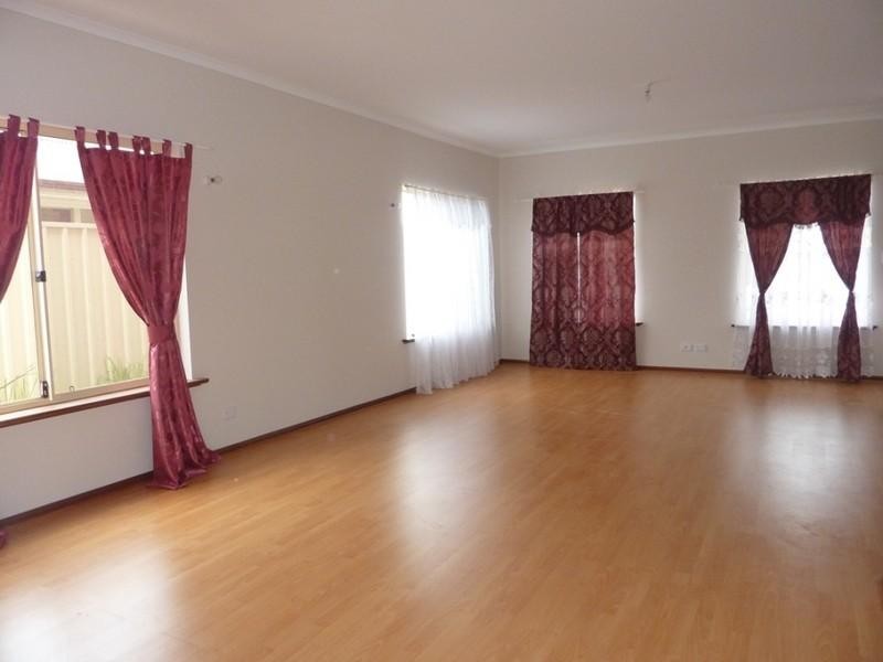 15 Grace Boulevard, Smithfield Plains SA 5114