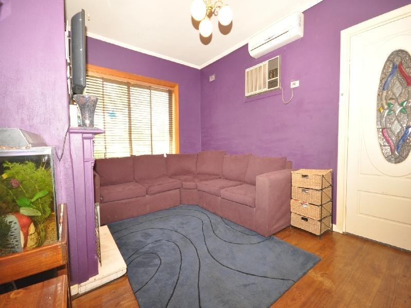 14 Winterbourne Road, Elizabeth Vale SA 5112