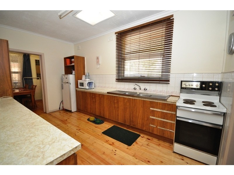 215 Midway Road, Elizabeth Downs SA 5113