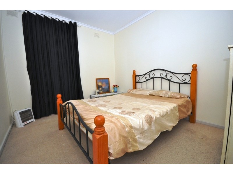 215 Midway Road, Elizabeth Downs SA 5113