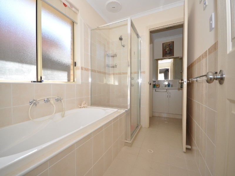 27 Monterey Drive, Munno Para West SA 5115