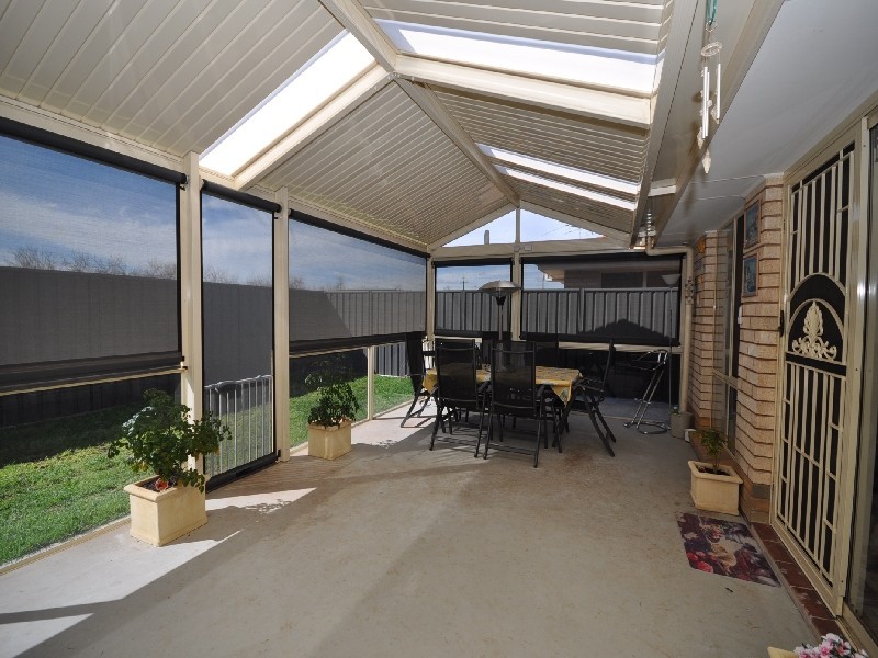 27 Monterey Drive, Munno Para West SA 5115