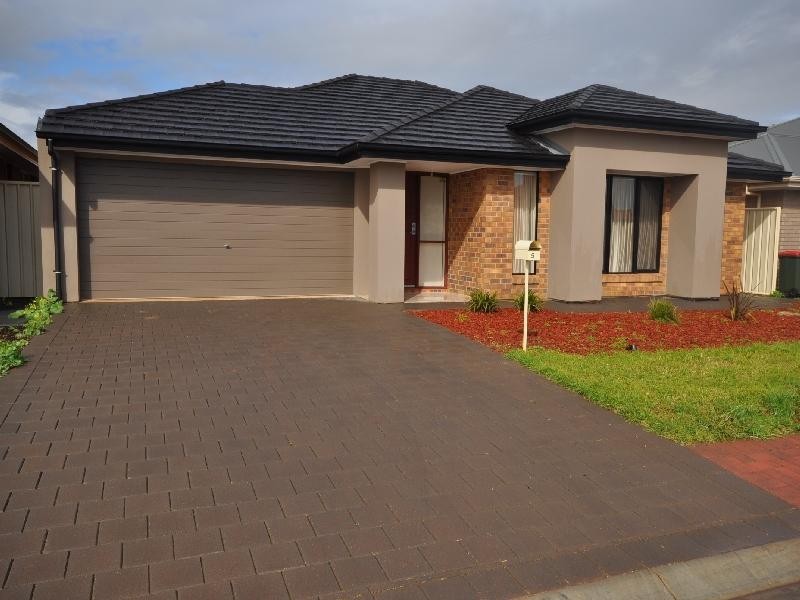 53 Strathaird Boulevard, Smithfield SA 5114