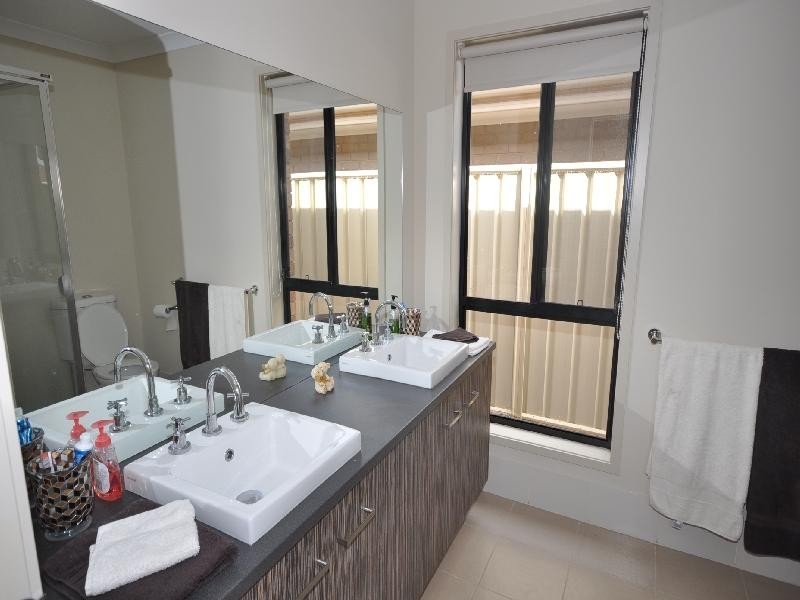 53 Strathaird Boulevard, Smithfield SA 5114