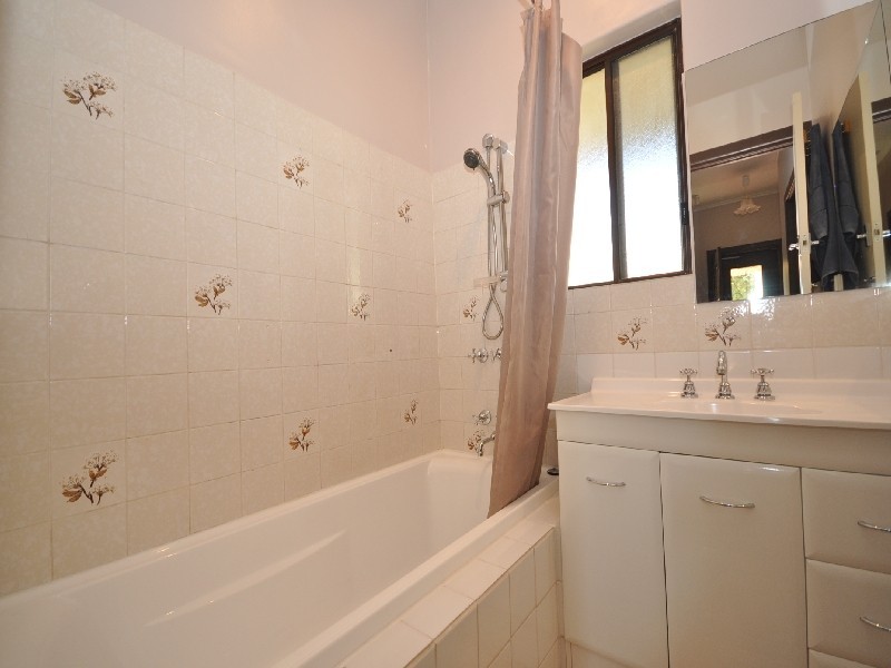 19 Mofflin Road, Elizabeth Grove SA 5112