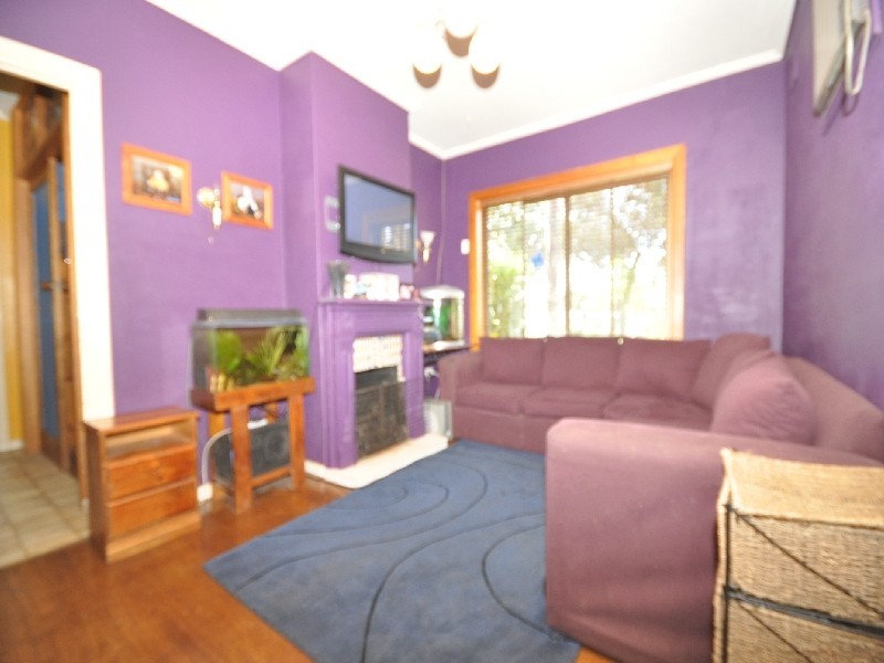 14 Winterbourne Road, Elizabeth Vale SA 5112