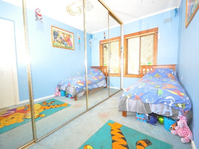 14 Winterbourne Road, Elizabeth Vale SA 5112