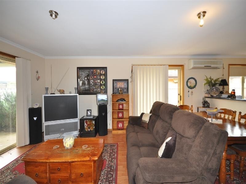 11 Madeline Court, Burton SA 5110