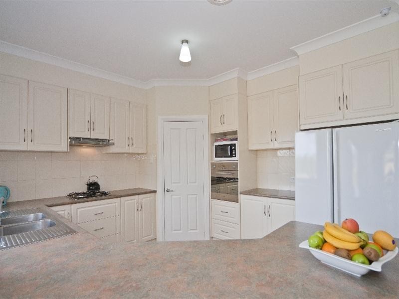 44 Honeysuckle Drive, Hillbank SA 5112