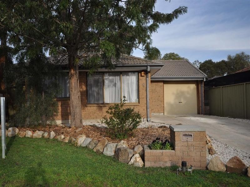 9 Garfield Court, Paralowie SA 5108