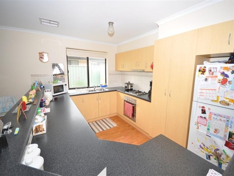 8 Orange Parade, Munno Para West SA 5115