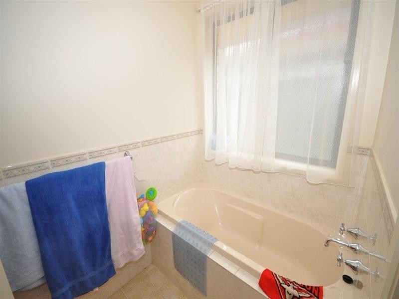 8 Orange Parade, Munno Para West SA 5115