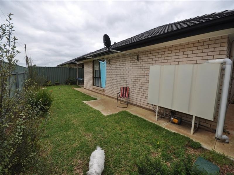 8 Orange Parade, Munno Para West SA 5115