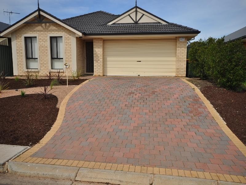 35 Applecross Drive, Blakeview SA 5114