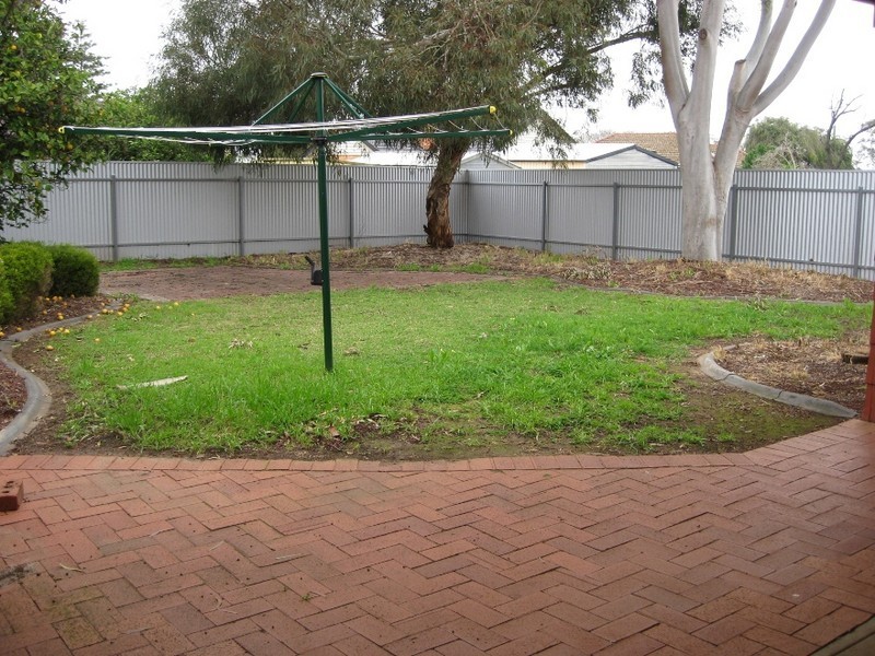 22 Campbell Road, Elizabeth Downs SA 5113