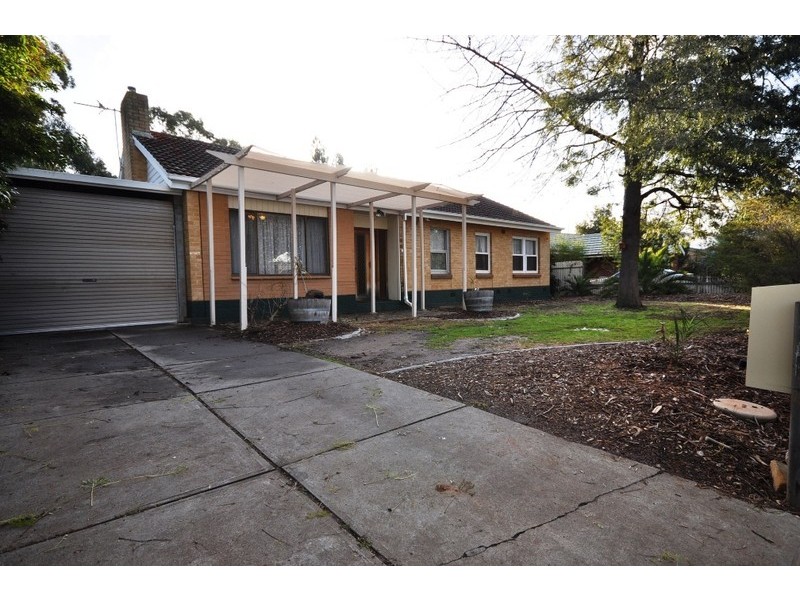 .215 Midway Road, Elizabeth Downs SA 5113