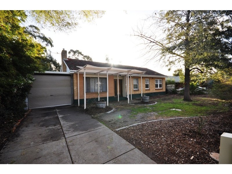 .215 Midway Road, Elizabeth Downs SA 5113