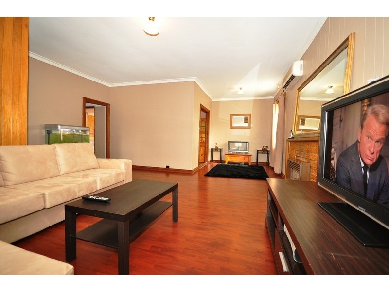 35. Peacock Road, Elizabeth Downs SA 5113