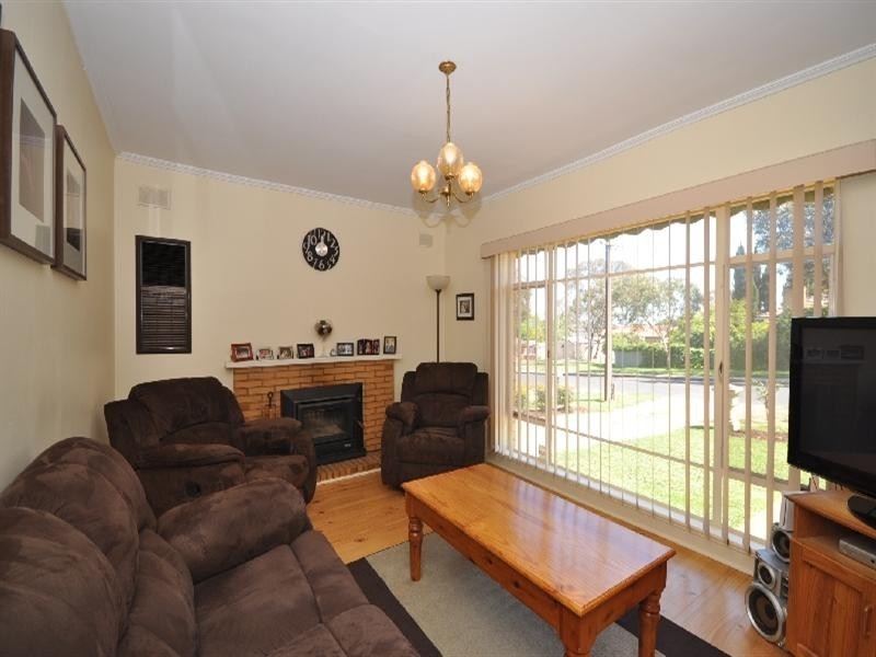 11 Barossa Avenue, Gawler East SA 5118