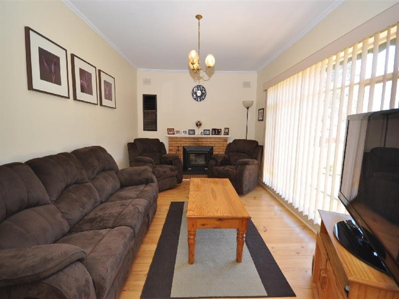 11 Barossa Avenue, Gawler East SA 5118