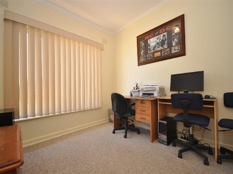 11 Barossa Avenue, Gawler East SA 5118