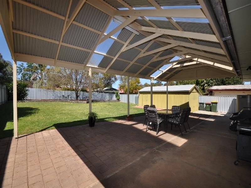 11 Barossa Avenue, Gawler East SA 5118